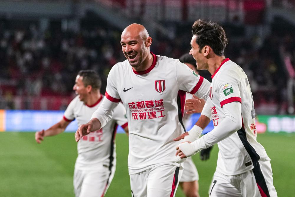 纳达尔网球传奇生涯回顾与竞技精神全景解析